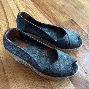 Tory Burch Filipa Wedge Sandal, Size 7